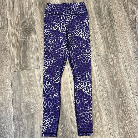 Spiritual Gangster SG High Waist Lavender Essential Purple 7/8 Yoga Leggings - Picture 1 of 3